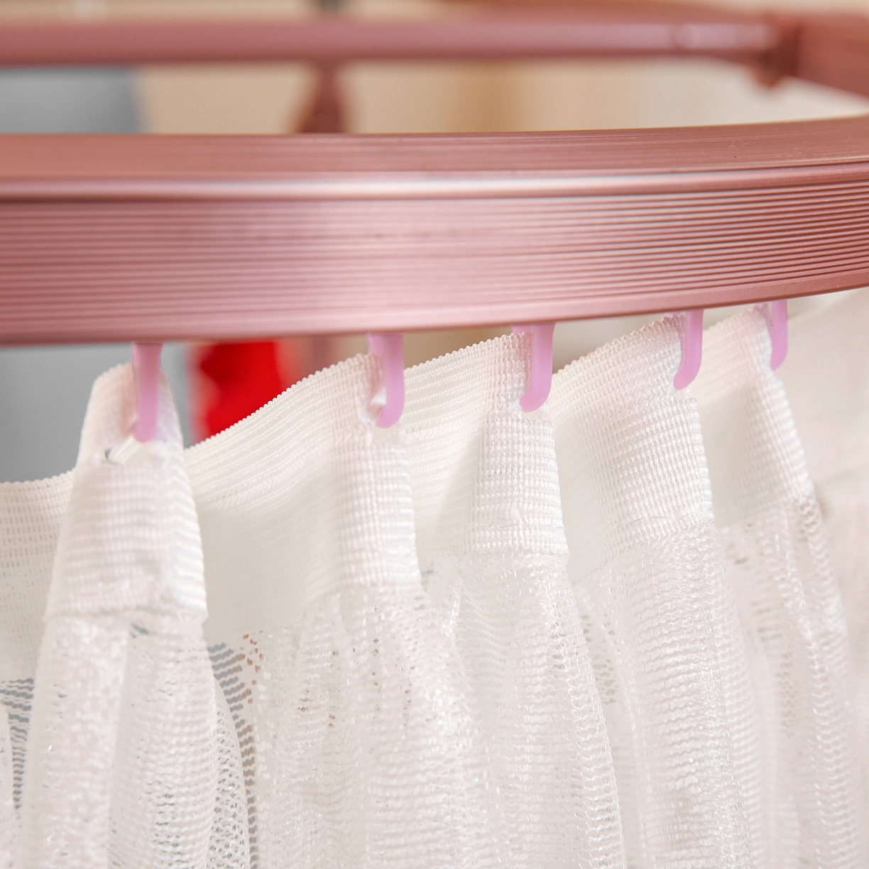 91家纺网 家纺一手货源 找家纺 夏彩 2025新款学生新款雪纺蕾丝强遮光可升降U型轨道蚊帐 叶韵