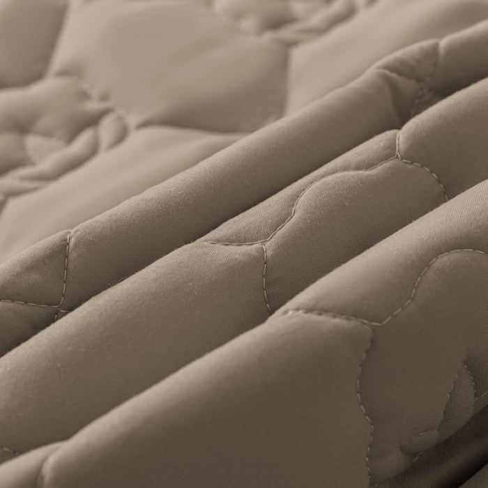 91家纺网 家纺一手货源 找家纺 老帅的工厂店2025新款A类水洗棉珩绣棉花床褥咖色