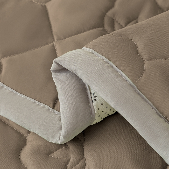 91家纺网 家纺一手货源 找家纺 老帅的工厂店2025新款A类水洗棉珩绣棉花床褥咖色