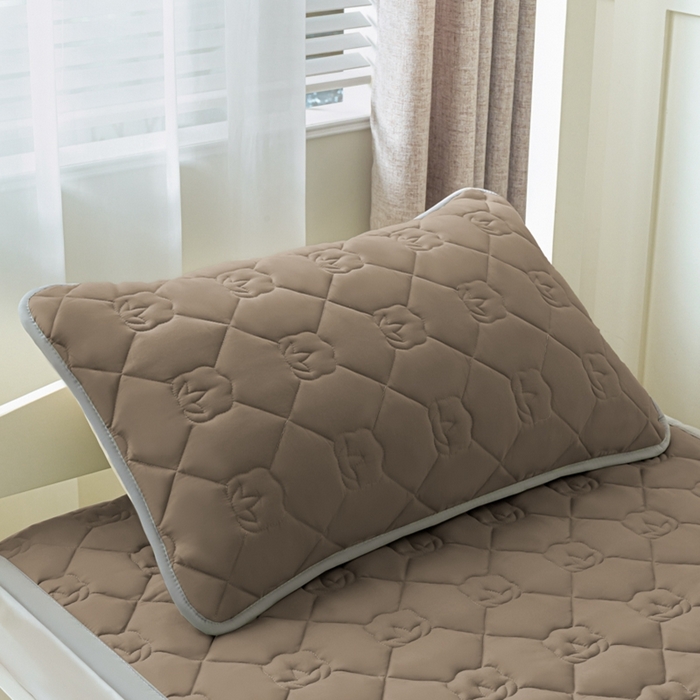 91家纺网 家纺一手货源 找家纺 老帅的工厂店2025新款A类水洗棉珩绣棉花床褥咖色