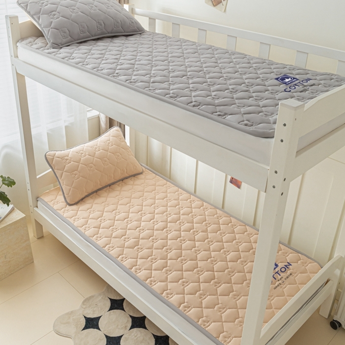 91家纺网 家纺一手货源 找家纺 老帅的工厂店2025新款A类水洗棉珩绣棉花床褥杏色