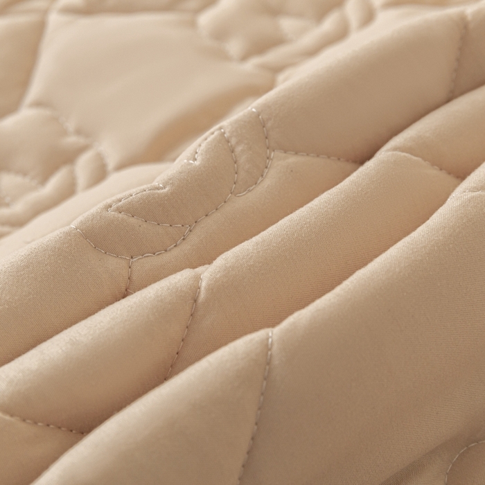 91家纺网 家纺一手货源 找家纺 老帅的工厂店2025新款A类水洗棉珩绣棉花床褥杏色