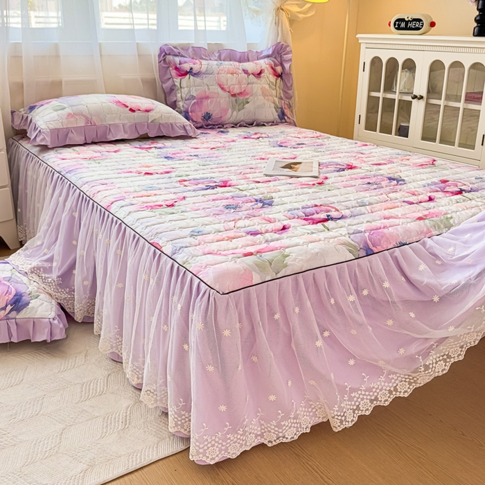 91家纺网 家纺一手货源 找家纺 家之硕家纺 2025春夏新款鹿锦棉蕾丝花边夹棉床裙单床裙床裙单件 陌上花开