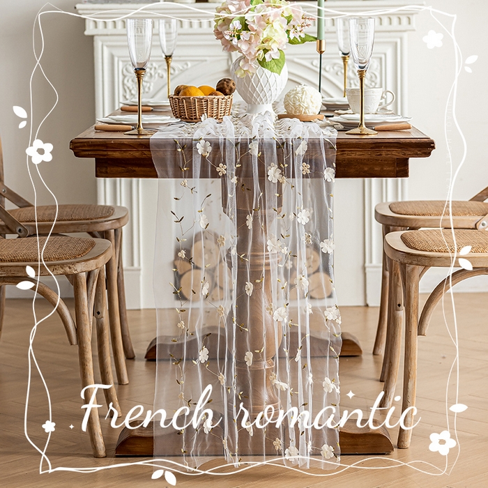 91家纺网 家纺一手货源 找家纺 南通大梧纺织 2025新款网纱绣花法式复古风小野花桌旗 丹桂-白 70x460cm