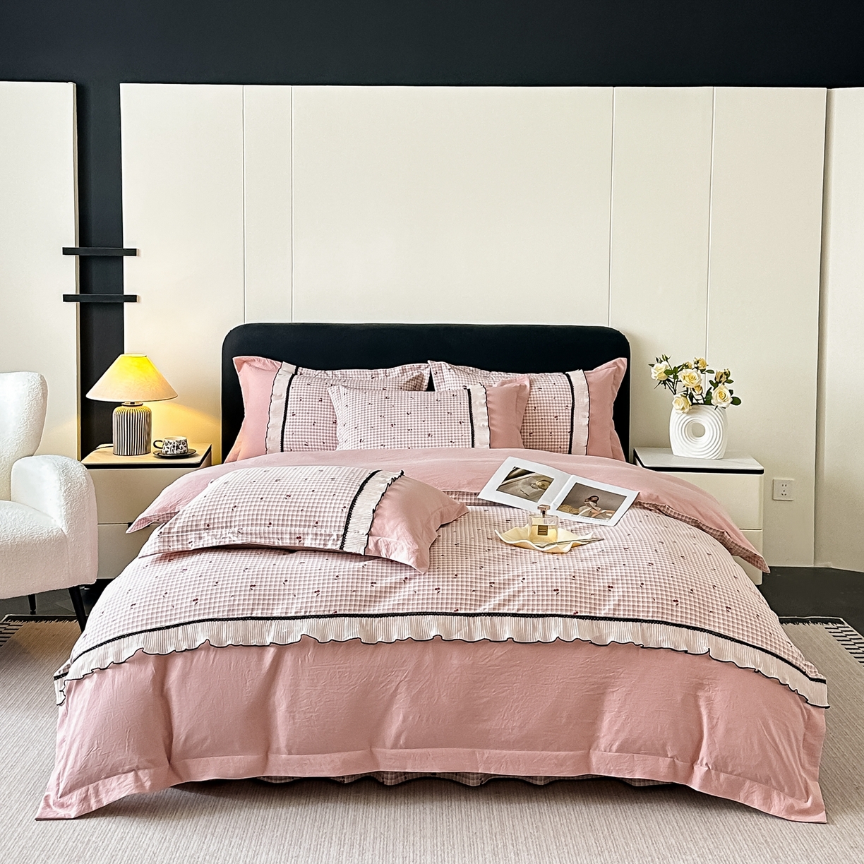 91家纺网 家纺一手货源 找家纺 （总）梓之赫 2025新款斜纹棉AB床裙雪纺花边四件套