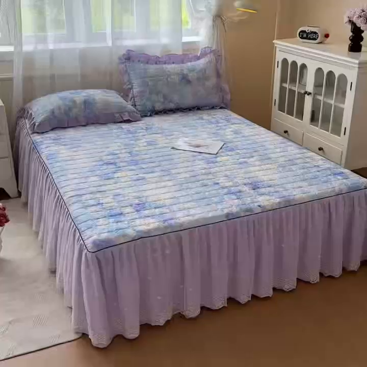 91家纺网 家纺一手货源 找家纺 家之硕家纺 2025春夏新款鹿锦棉蕾丝花边夹棉床裙单床裙床裙单件 花香四溢