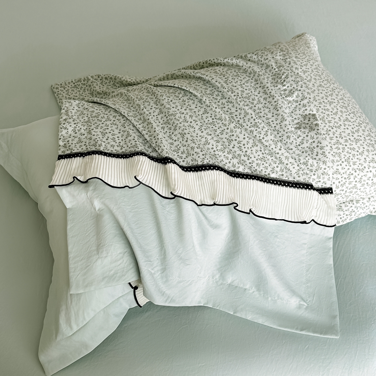 91家纺网 家纺一手货源 找家纺 梓之赫 2025新款斜纹棉AB床裙雪纺花边四件套 清新绿