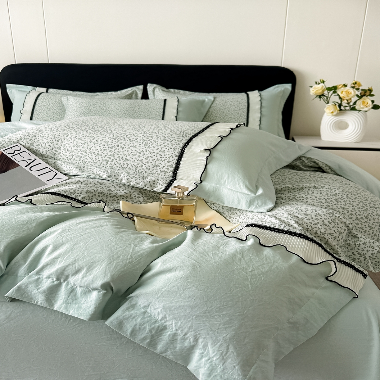 91家纺网 家纺一手货源 找家纺 梓之赫 2025新款斜纹棉AB床裙雪纺花边四件套 清新绿