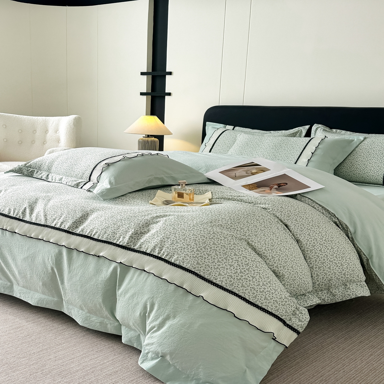 91家纺网 家纺一手货源 找家纺 梓之赫 2025新款斜纹棉AB床裙雪纺花边四件套 清新绿