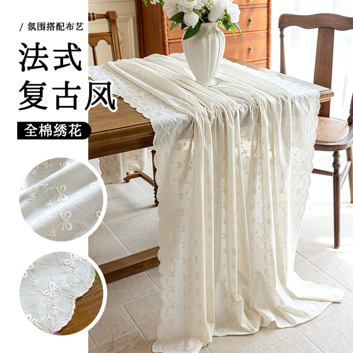 91家纺网 家纺一手货源 找家纺 南通大梧纺织 2025新款全棉纯棉绣花蝴蝶结桌布 蝴蝶结-方桌