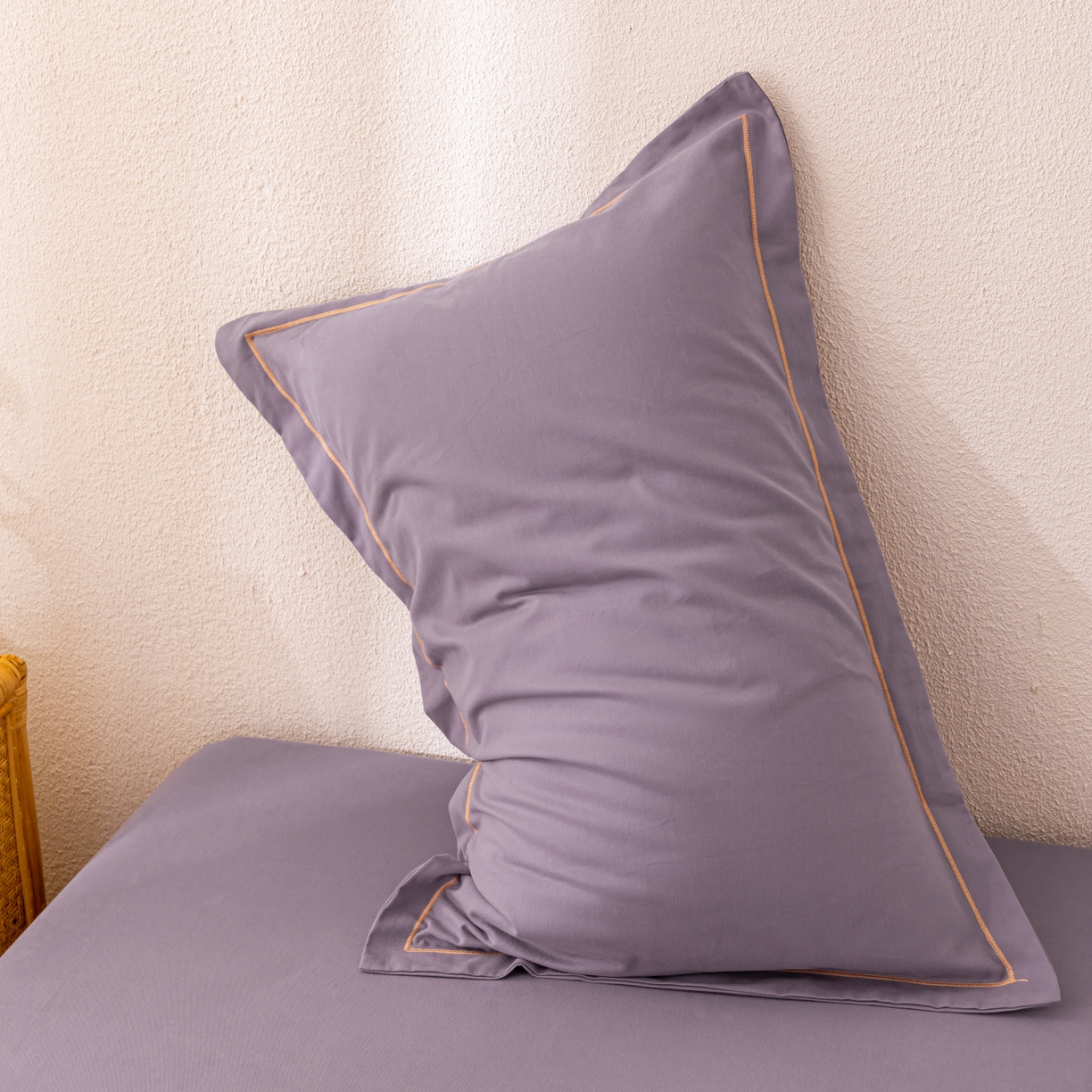 91家纺网 家纺一手货源 找家纺 百寐 2025新款A类100%全棉纯色加厚磨毛加大50*80枕套40*60/48*74枕芯保护套 磨毛-熏衣紫