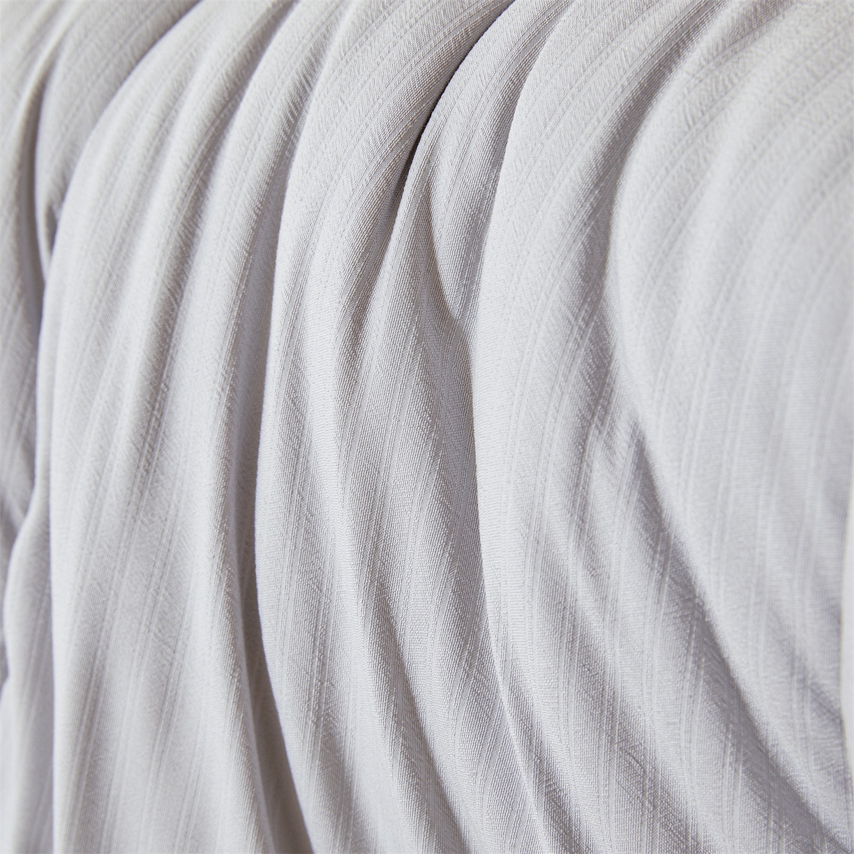 91家纺网 家纺一手货源 找家纺 （总）梵蒂莎 2025新款纯色烫画棉花床垫学生款场景二