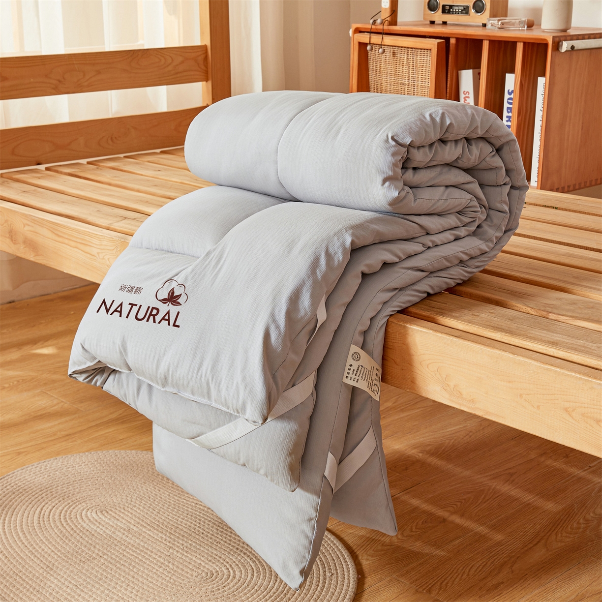 91家纺网 家纺一手货源 找家纺 梵蒂莎 2025新款纯色烫画棉花床垫学生款场景二 星辰灰