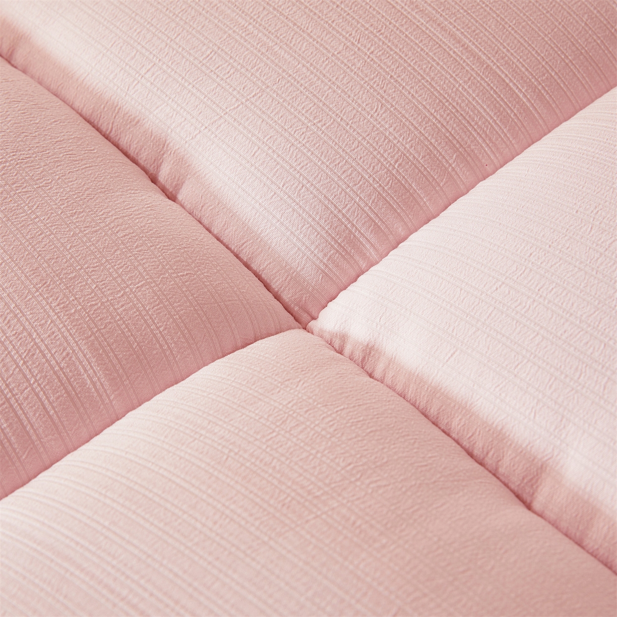 91家纺网 家纺一手货源 找家纺 梵蒂莎 2025新款纯色烫画棉花床垫学生款场景二 玉粉