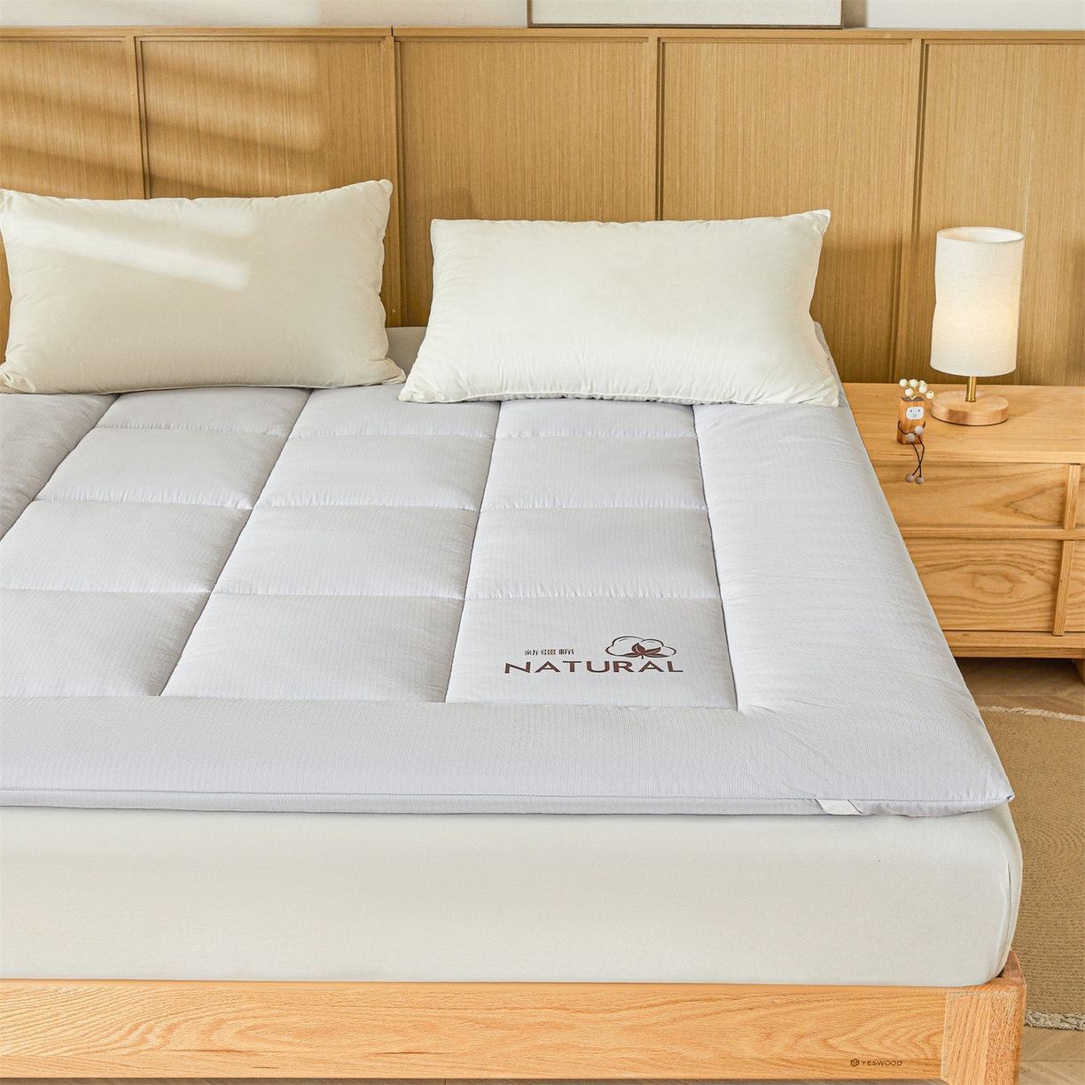 91家纺网 家纺一手货源 找家纺 梵蒂莎 2025新款纯色烫画棉花床垫成人款场景一 冰川灰