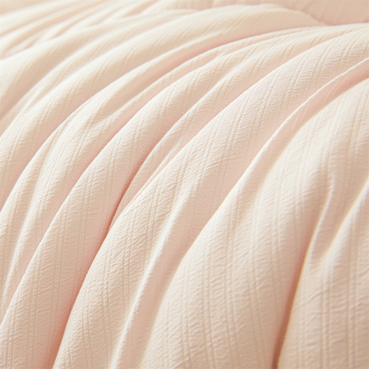 91家纺网 家纺一手货源 找家纺 梵蒂莎 2025新款纯色烫画棉花床垫成人款场景一 樱花粉