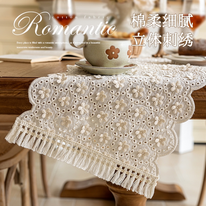 91家纺网 家纺一手货源 找家纺 南通大梧纺织 2025新款全棉纯棉绣花法式复古全棉朵朵桌旗 全棉朵朵 33x180cm