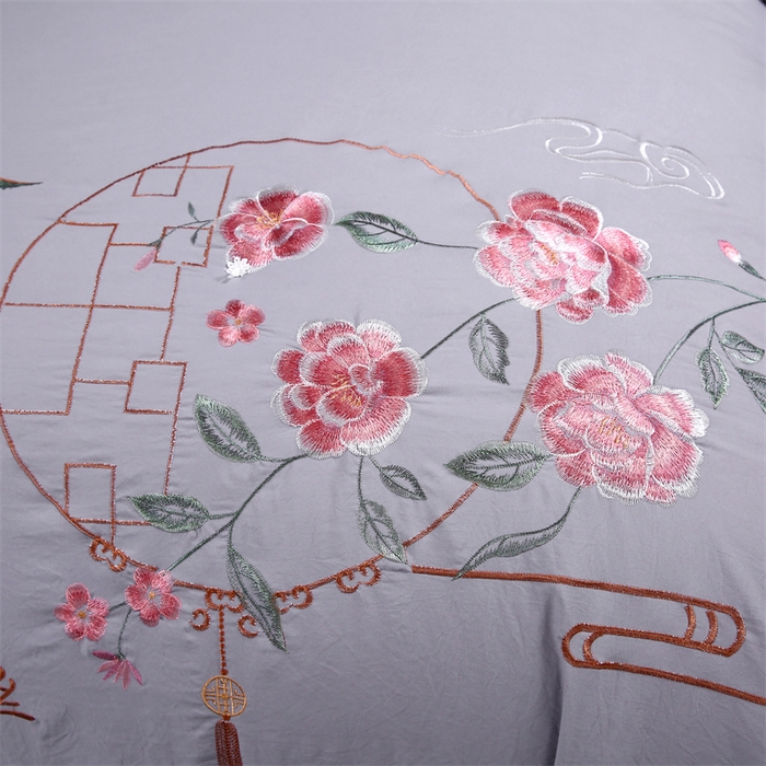 91家纺网 家纺一手货源 找家纺 江山被业 2025新款全棉重工刺绣手工订花蚕丝被婚庆被空调被夏被春秋被单人双人结婚被（有控价+100） 灰色