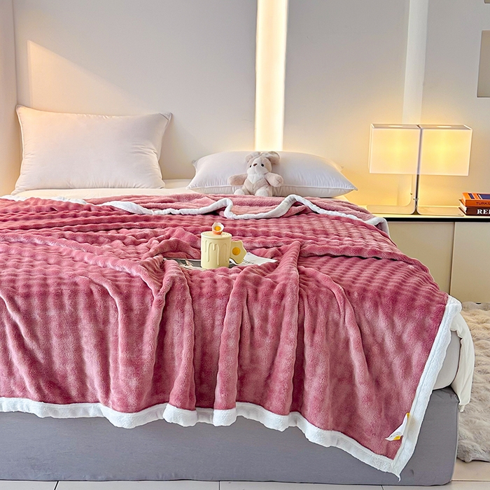 91家纺网 家纺一手货源 找家纺 南方印象  2025新款兔绒毛毯 粉色