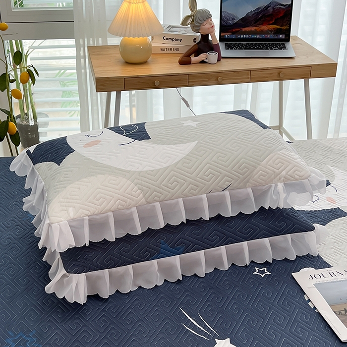 91家纺网 家纺一手货源 找家纺 梦舒羽2025新款夹棉花边双人枕套单人加厚短款枕芯套-单只装 月亮宝宝