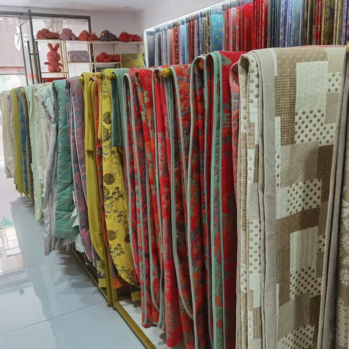 91家纺网 家纺一手货源 找家纺 （总）鲁爱家纺供货主营双层纱面料+成品+家居服+玩偶等等