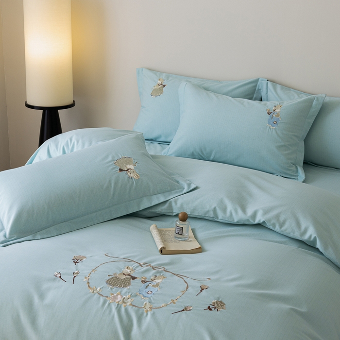 91家纺网 家纺一手货源 找家纺 巧玲珑 2025新款生态四件套卡诺其-艾草绿