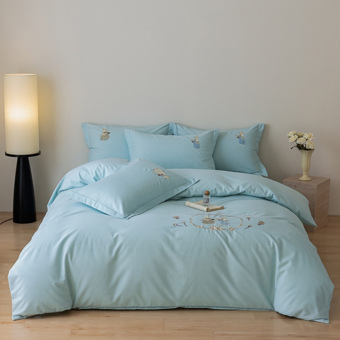 91家纺网 家纺一手货源 找家纺 巧玲珑 2025新款生态四件套卡诺其-艾草绿