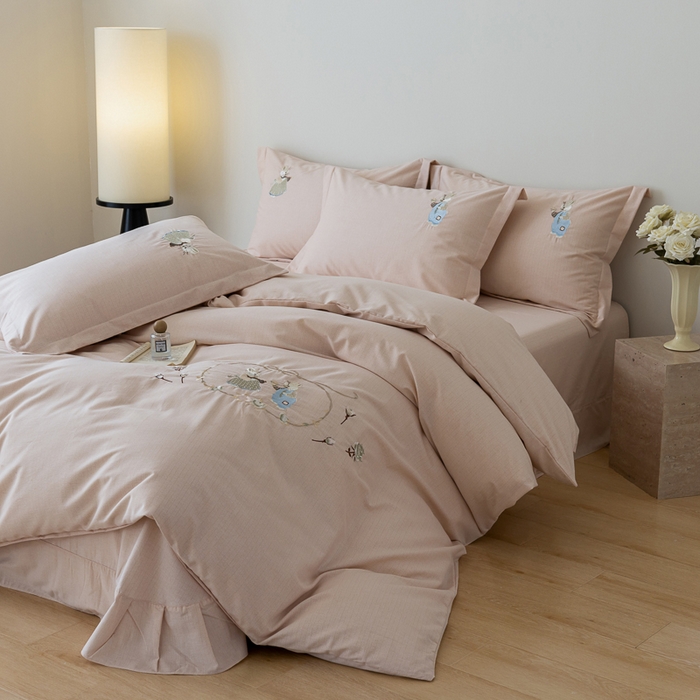 91家纺网 家纺一手货源 找家纺 巧玲珑 2025新款生态四件套卡诺其-卡其