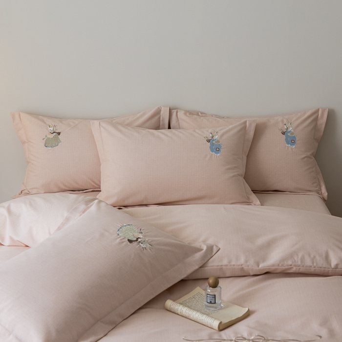 91家纺网 家纺一手货源 找家纺 巧玲珑 2025新款生态四件套卡诺其-卡其