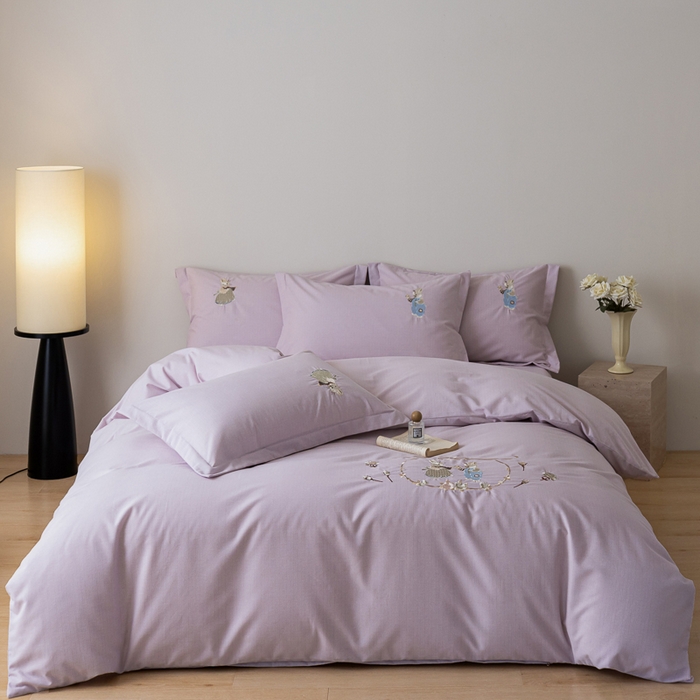 91家纺网 家纺一手货源 找家纺 巧玲珑 2025新款生态四件套卡诺其-香芋紫