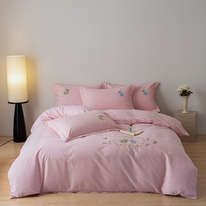 91家纺网 家纺一手货源 找家纺 巧玲珑 2025新款生态四件套卡诺其-樱花粉