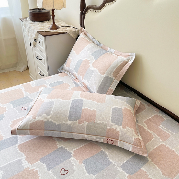 91家纺网 家纺一手货源 找家纺 名优家纺 2025新款100%全棉纯棉磨毛数码印花床裙单品床裙单件单床裙 安格斯-粉