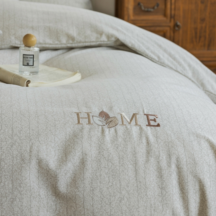 91家纺网 家纺一手货源 找家纺 巧玲珑 2025新款生态四件套醉风吟-黄