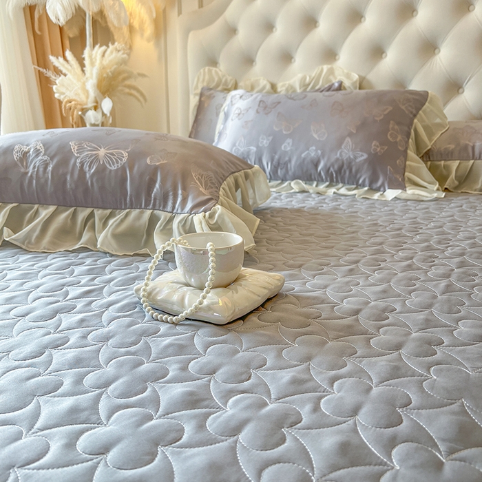 91家纺网 家纺一手货源 找家纺 网红馆（ck家纺） 2025新款提花蕾丝花边床裙四件套 蝶影星光-灰