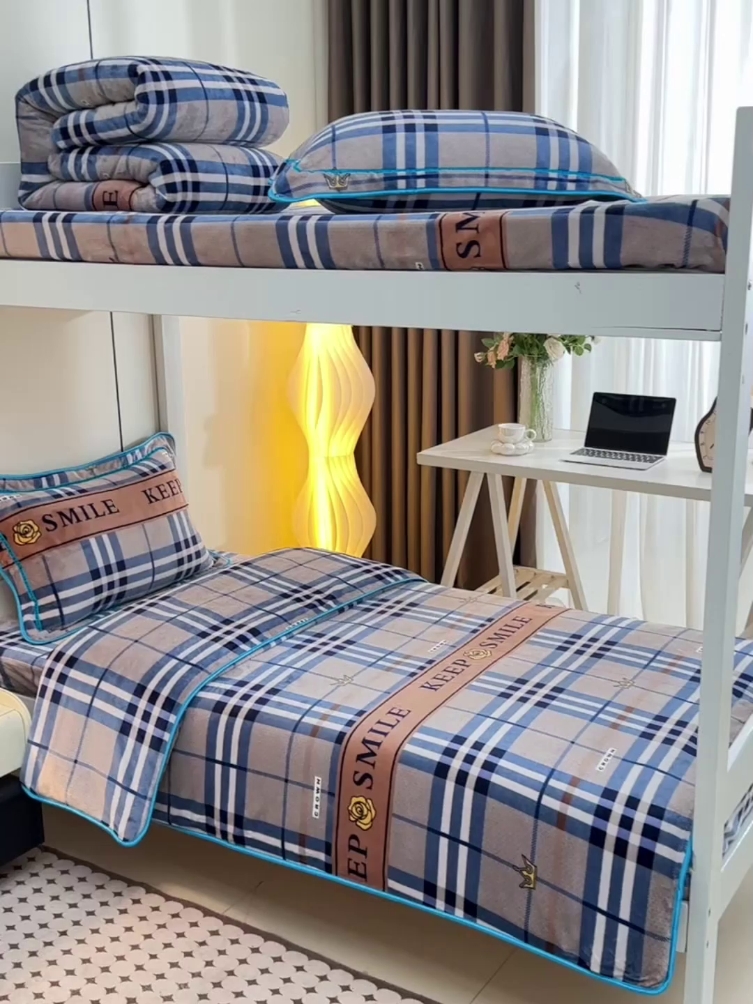 91家纺网 家纺一手货源 找家纺 缘莉娜家纺 2025新款牛奶绒印花学生宿舍三件套上下铺三件套 人生格言