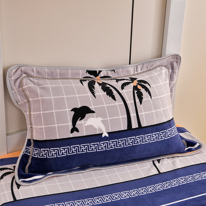 91家纺网 家纺一手货源 找家纺 缘莉娜家纺 2025新款牛奶绒印花学生宿舍三件套上下铺三件套 海阔天空