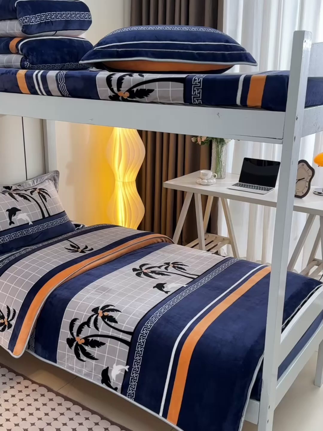 91家纺网 家纺一手货源 找家纺 缘莉娜家纺 2025新款牛奶绒印花学生宿舍三件套上下铺三件套 海阔天空