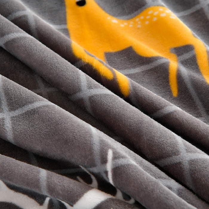 91家纺网 家纺一手货源 找家纺 缘莉娜家纺 2025新款牛奶绒印花学生宿舍三件套上下铺三件套 鹿上时空