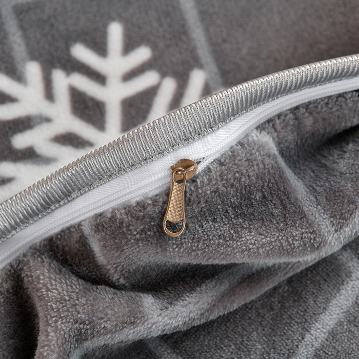 91家纺网 家纺一手货源 找家纺 缘莉娜家纺 2025新款牛奶绒印花学生宿舍三件套上下铺三件套 鹿上时空