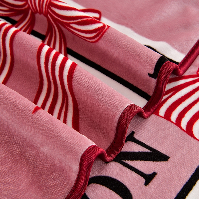 91家纺网 家纺一手货源 找家纺 缘莉娜家纺 2025新款牛奶绒印花学生宿舍三件套上下铺三件套 甜蜜蜜