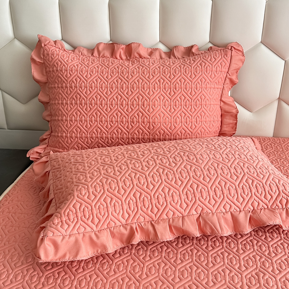 91家纺网 家纺一手货源 找家纺 （总）手艺人家纺 2025新款全棉纯棉绗缝单床裙C01 床裙单件