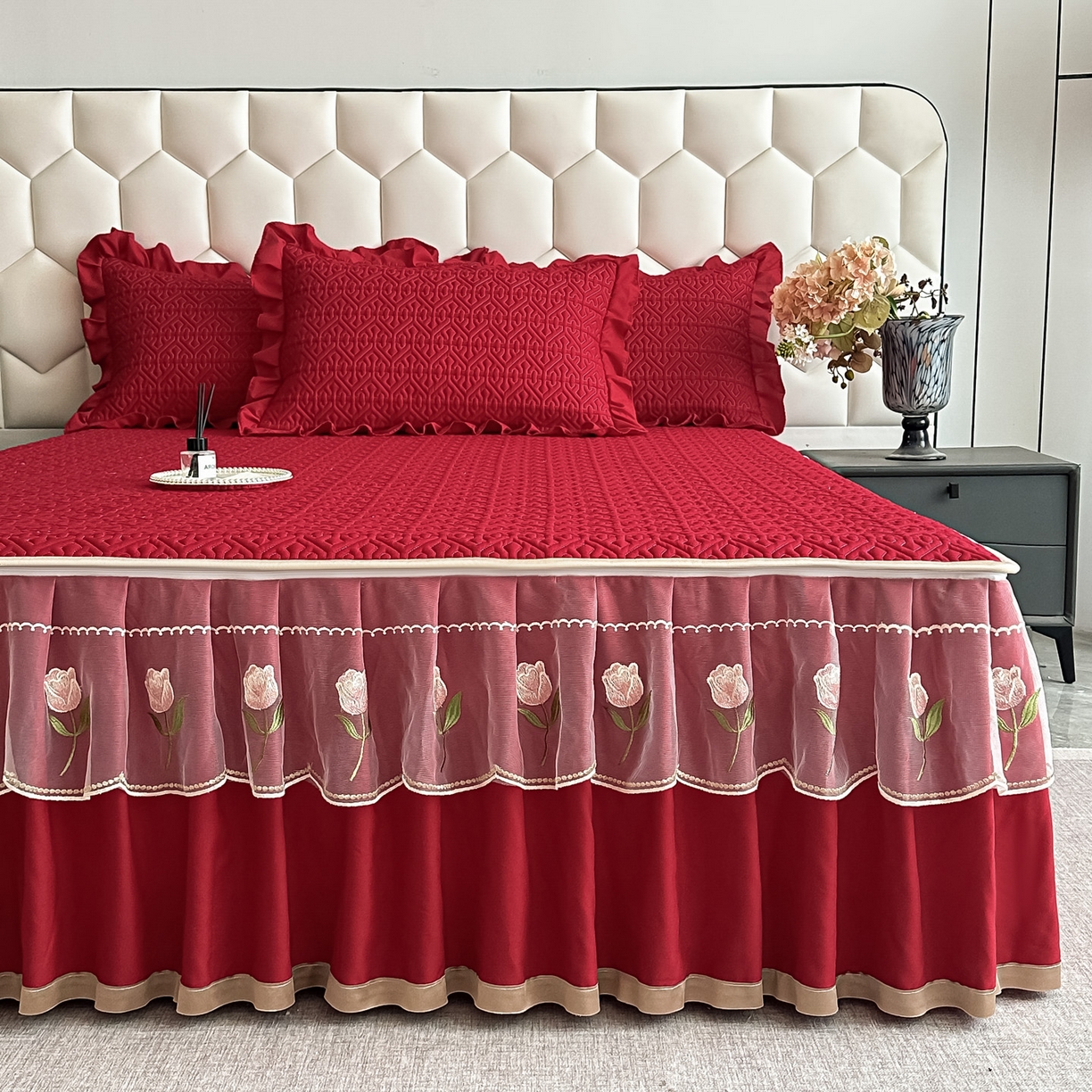 91家纺网 家纺一手货源 找家纺 手艺人家纺 2025新款全棉纯棉绗缝单床裙C01 床裙单件 床裙C01红