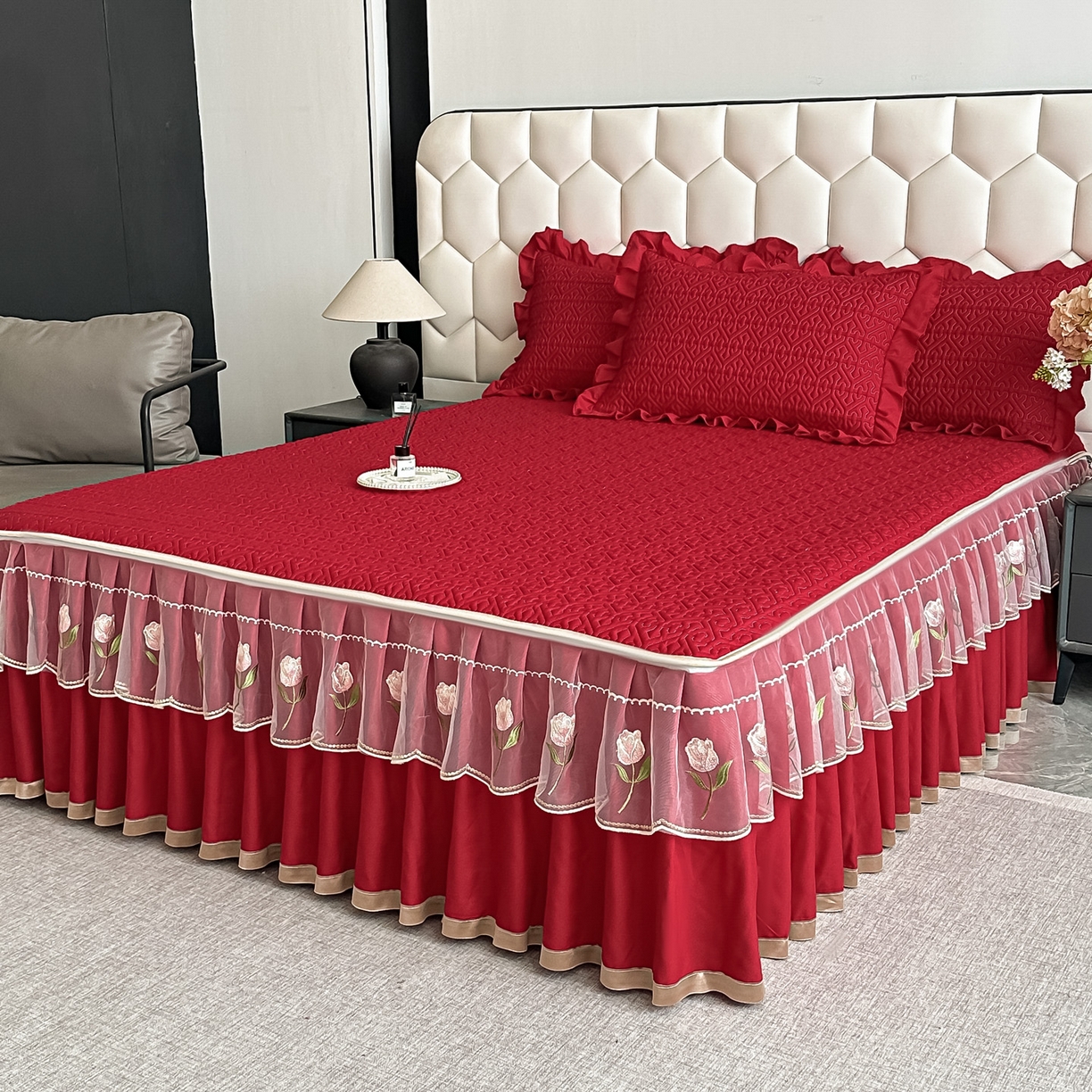 91家纺网 家纺一手货源 找家纺 手艺人家纺 2025新款全棉纯棉绗缝单床裙C01 床裙单件 床裙C01红