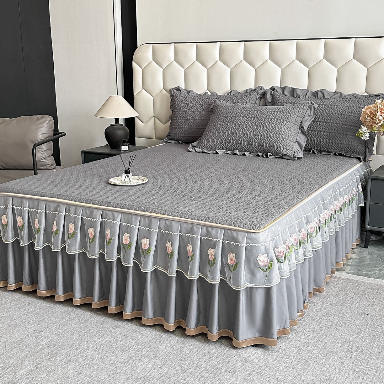 91家纺网 家纺一手货源 找家纺 手艺人家纺 2025新款全棉纯棉绗缝单床裙C01 床裙单件 床裙C01灰