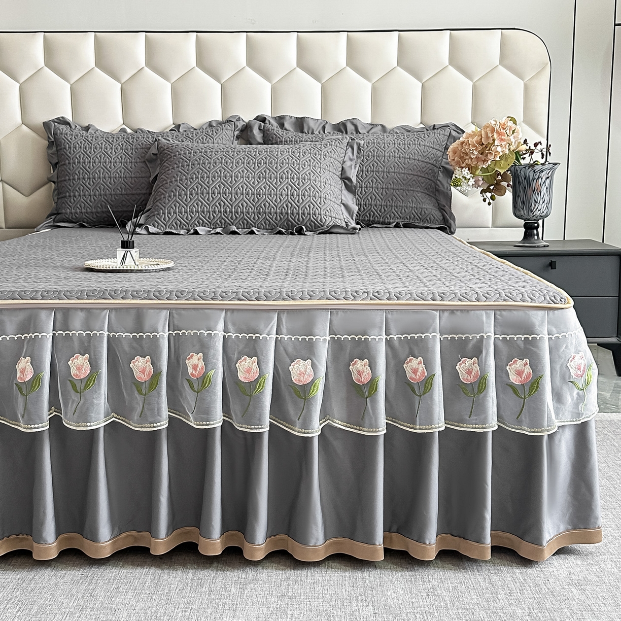 91家纺网 家纺一手货源 找家纺 手艺人家纺 2025新款全棉纯棉绗缝单床裙C01 床裙单件 床裙C01灰