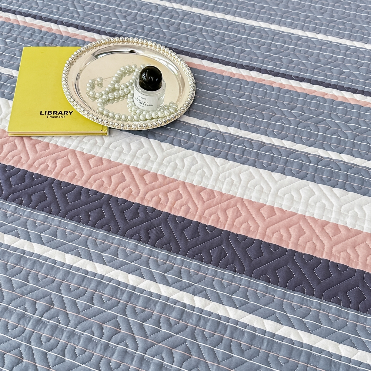 91家纺网 家纺一手货源 找家纺 手艺人家纺 2025新款全棉纯棉绗缝单床裙C02-C15 床裙单件 床裙C08