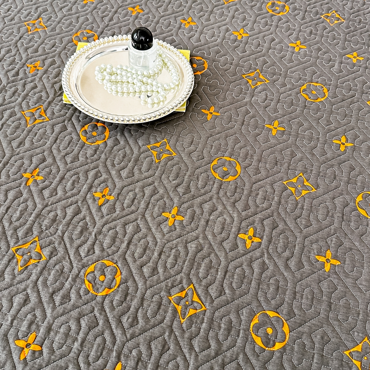 91家纺网 家纺一手货源 找家纺 手艺人家纺 2025新款全棉纯棉绗缝单床裙C02-C15 床裙单件 床裙C10