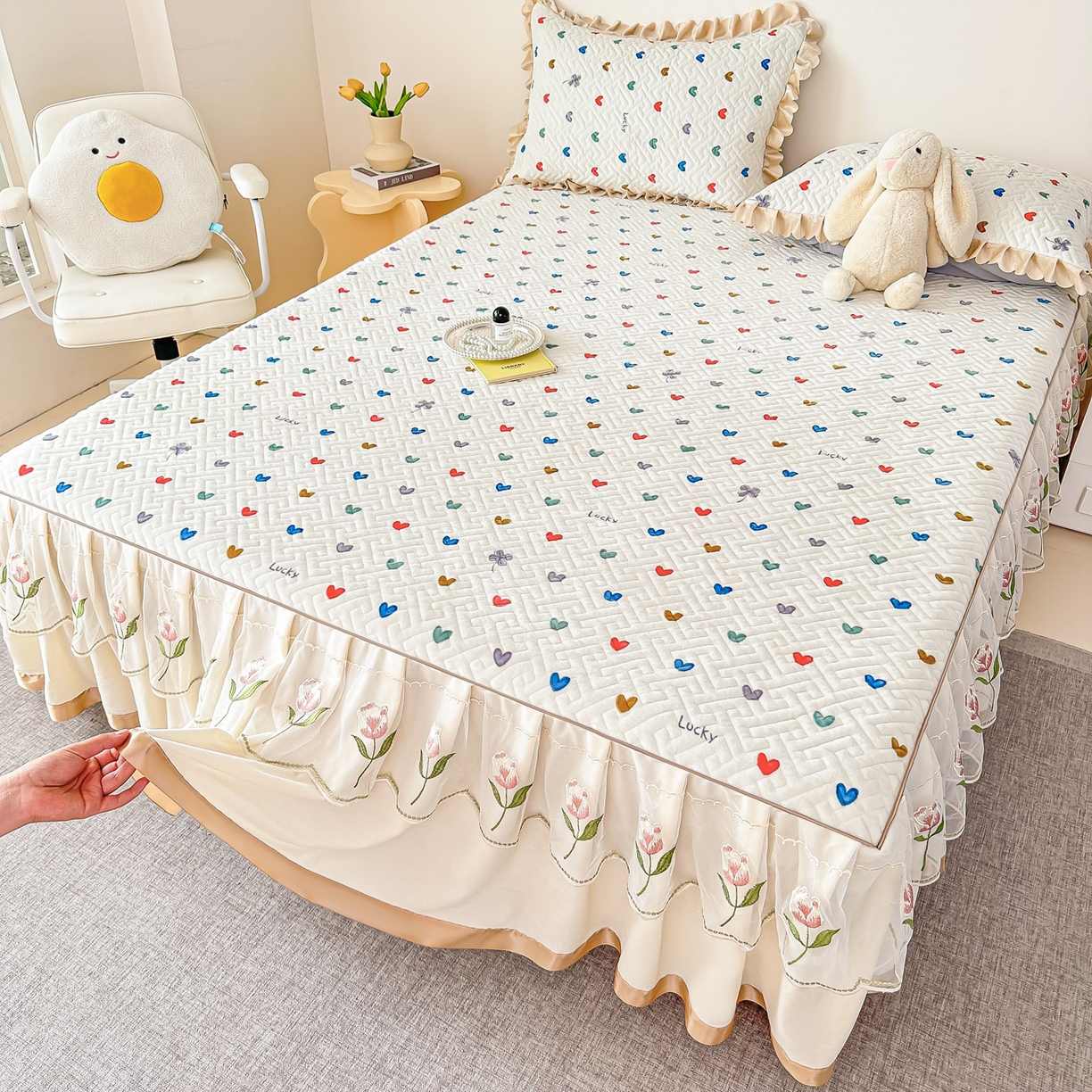 91家纺网 家纺一手货源 找家纺 手艺人家纺 2025新款牛奶绒绗缝R01-R05单床裙 床裙单件 床裙R02