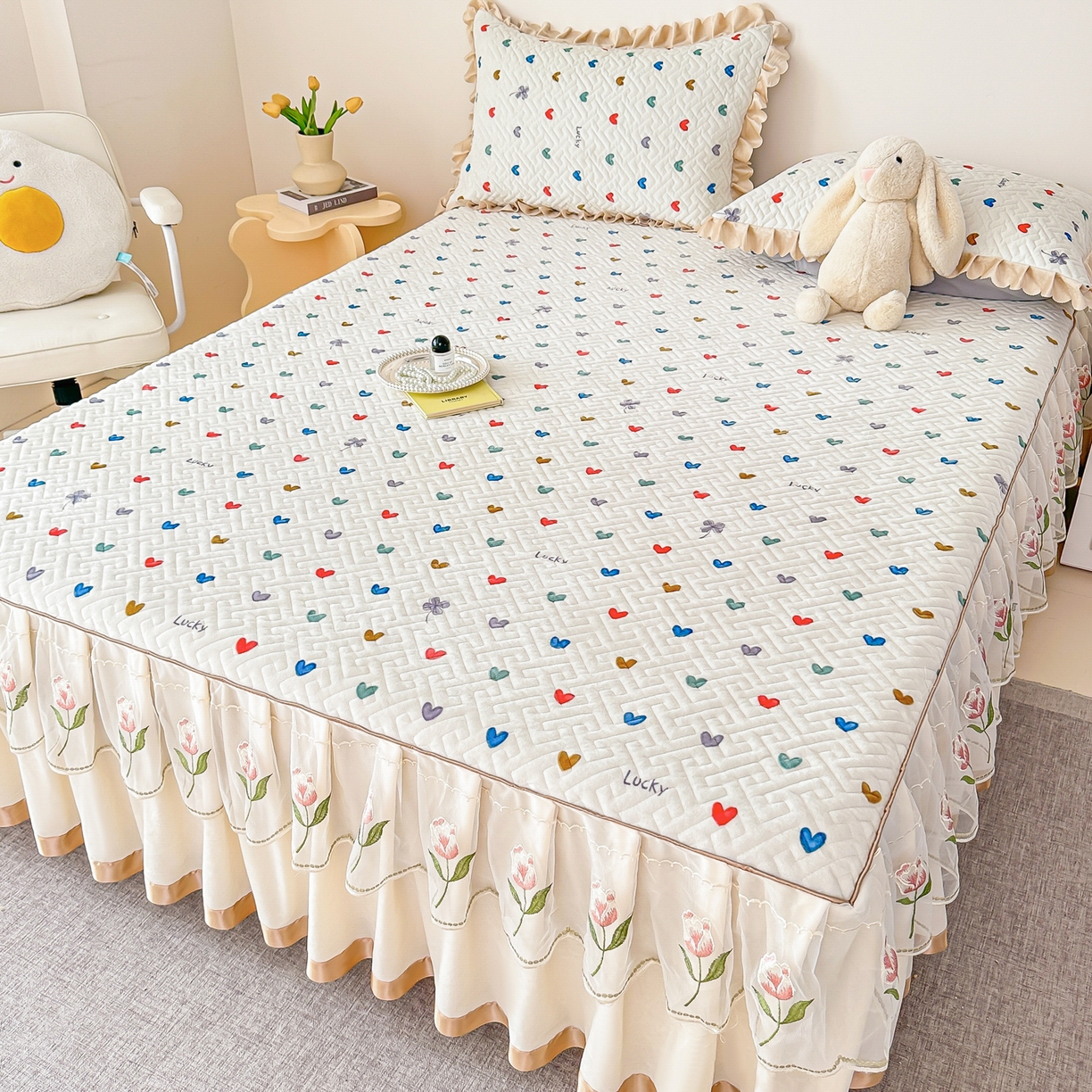 91家纺网 家纺一手货源 找家纺 手艺人家纺 2025新款牛奶绒绗缝R01-R05单床裙 床裙单件 床裙R02