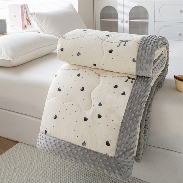 91家纺网 家纺一手货源 找家纺 天瑜家纺 2025新款A类全棉纯棉豆豆绒AB面设计被芯被子被芯 爱心